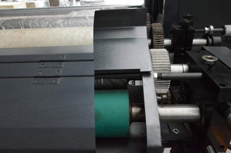 Wasserbasierte flexographische Druckmaschine mit dem Luftschacht, der 2,38 Millimeter rückspult